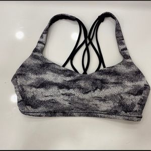 EUC patterned free to be Lululemon bra size 4